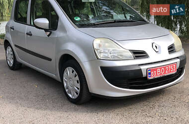 Хэтчбек Renault Modus 2009 в 