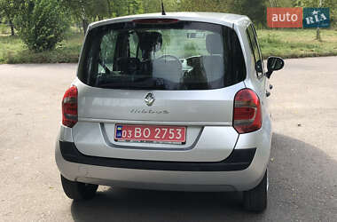Хэтчбек Renault Modus 2009 в 