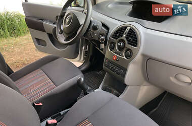 Хэтчбек Renault Modus 2009 в 
