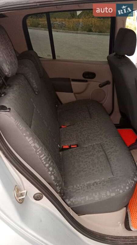 Хэтчбек Renault Modus 2006 в Хмельницком фото 8 Хэтчбек Renault Modus 2006 в Хмельницком