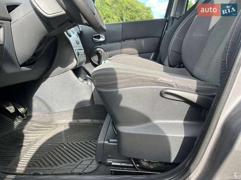 Хэтчбек Renault Modus 2007 в Ровно