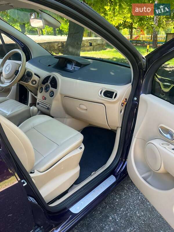 Хэтчбек Renault Modus 2006 в Луцке