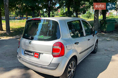 Хетчбек Renault Modus 2009 в 