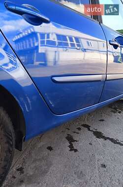 Хэтчбек Renault Modus 2008 в 