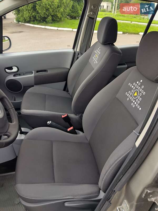 Хэтчбек Renault Modus 2012 в Ровно