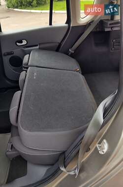Хэтчбек Renault Modus 2012 в 