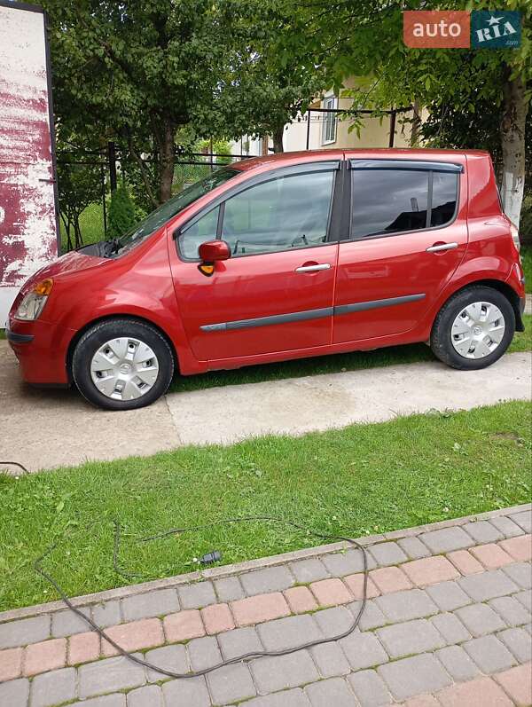 Хетчбек Renault Modus 2006 в Бориславі