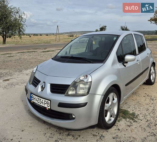 Хэтчбек Renault Modus 2006 в Арцизе