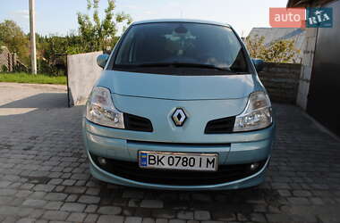 Хэтчбек Renault Modus 2009 в Остроге