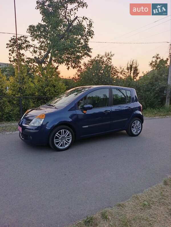Хэтчбек Renault Modus 2005 в 