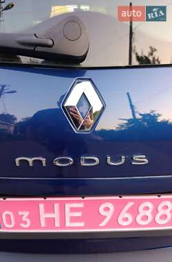 Хэтчбек Renault Modus 2005 в 