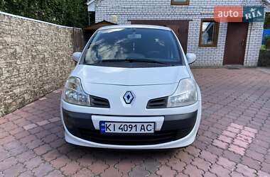Хэтчбек Renault Modus 2011 в 