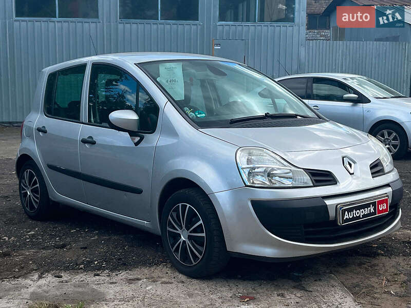 Хэтчбек Renault Modus 2009 в Киеве