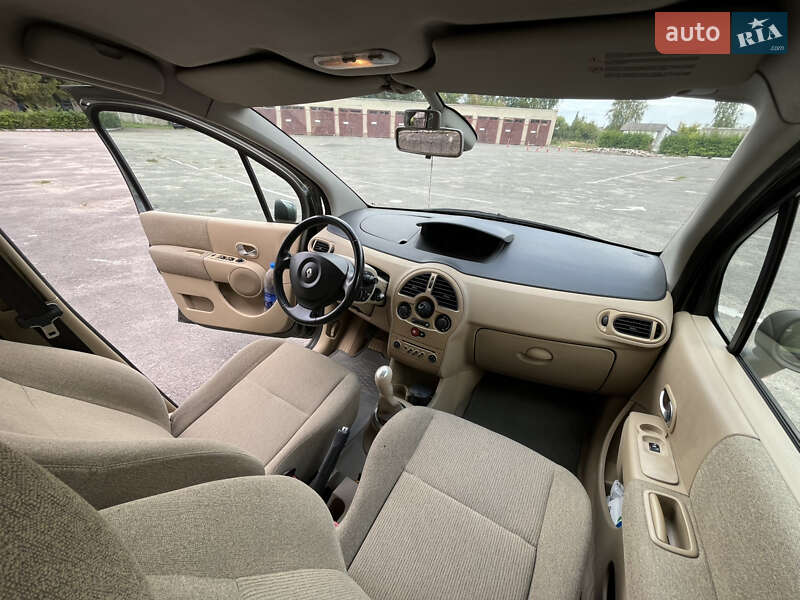 Хэтчбек Renault Modus 2005 в Любомле