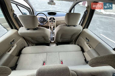 Хэтчбек Renault Modus 2005 в 