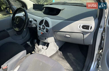 Хэтчбек Renault Modus 2011 в 