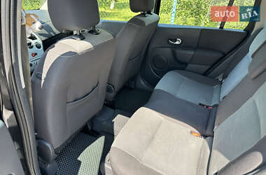 Хэтчбек Renault Modus 2008 в 
