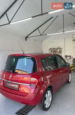 Хэтчбек Renault Modus 2011 в 
