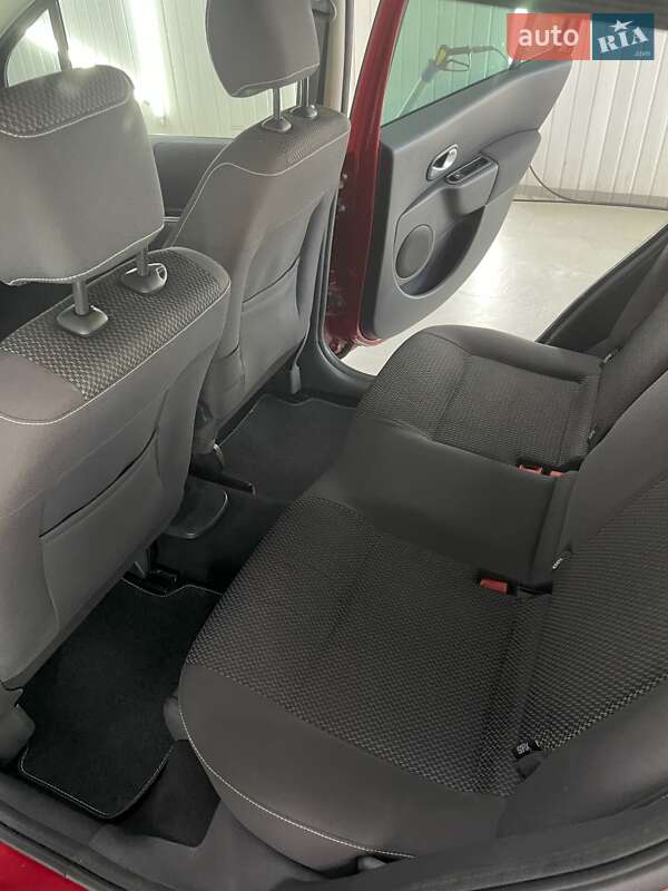 Хэтчбек Renault Modus 2011 в Дублянах фото 12 Хэтчбек Renault Modus 2011 в Дублянах