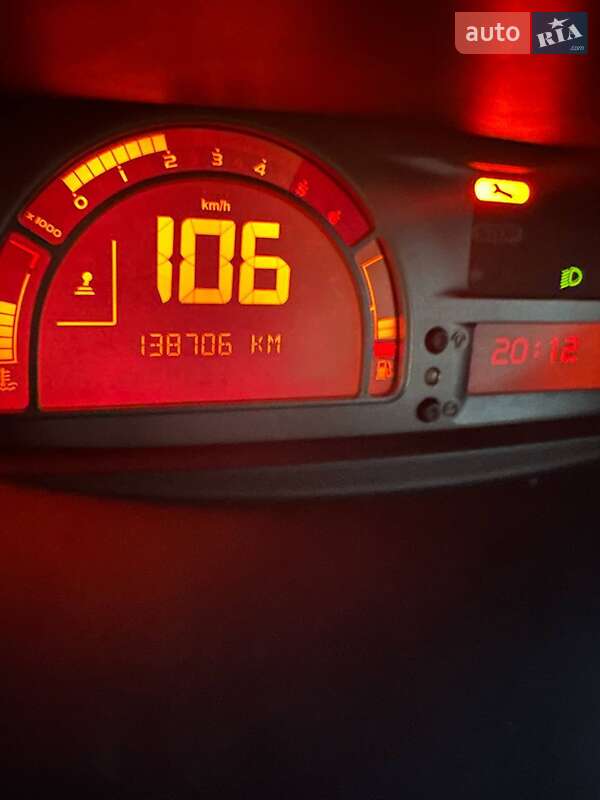 Хэтчбек Renault Modus 2011 в Дублянах фото 24 Хэтчбек Renault Modus 2011 в Дублянах