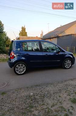Хэтчбек Renault Modus 2005 в 
