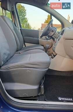 Хэтчбек Renault Modus 2005 в 