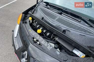 Хэтчбек Renault Modus 2005 в 
