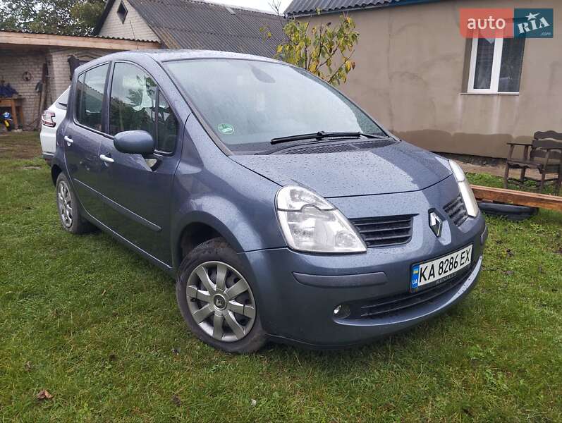 Хэтчбек Renault Modus 2007 в Киверцах