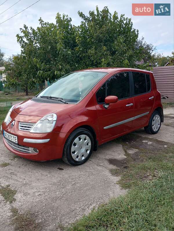 Хэтчбек Renault Modus 2006 в Кривом Роге
