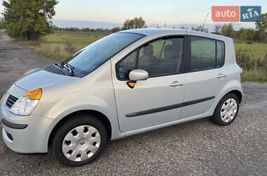 Хэтчбек Renault Modus 2005 в 