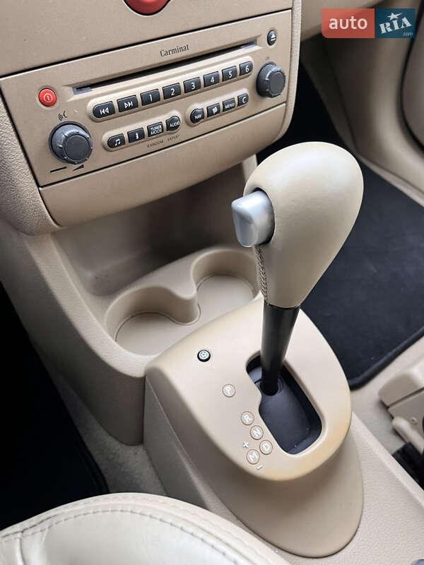 Хэтчбек Renault Modus 2006 в Луцке