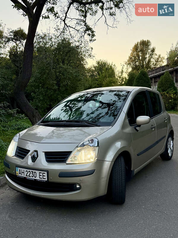 Хэтчбек Renault Modus 2008 в Киеве