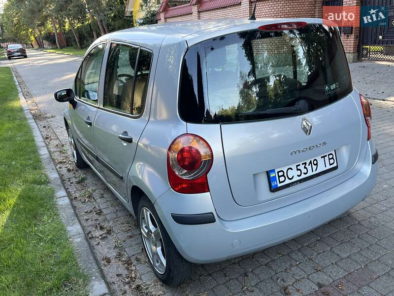 Хэтчбек Renault Modus 2005 в Львове