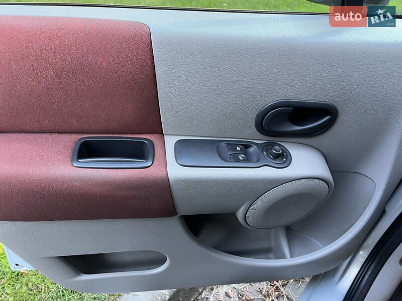 Хетчбек Renault Modus 2005 в Львові