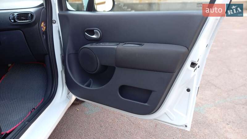 Хэтчбек Renault Modus 2012 в Черкассах