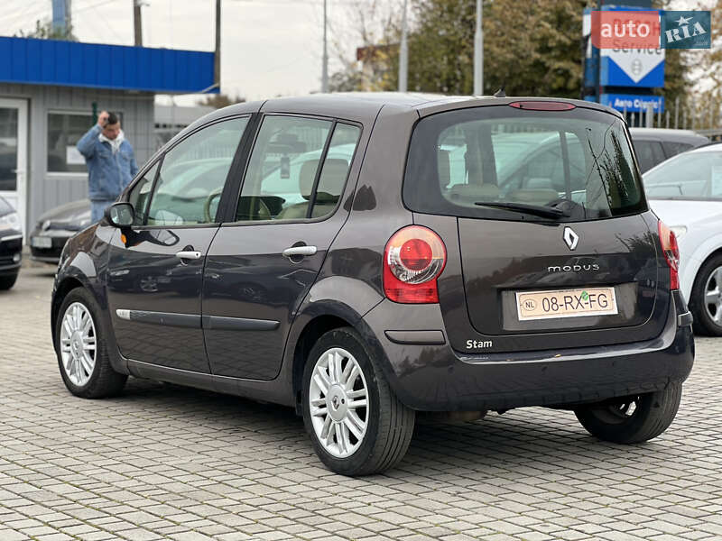 Хэтчбек Renault Modus 2006 в Староконстантинове