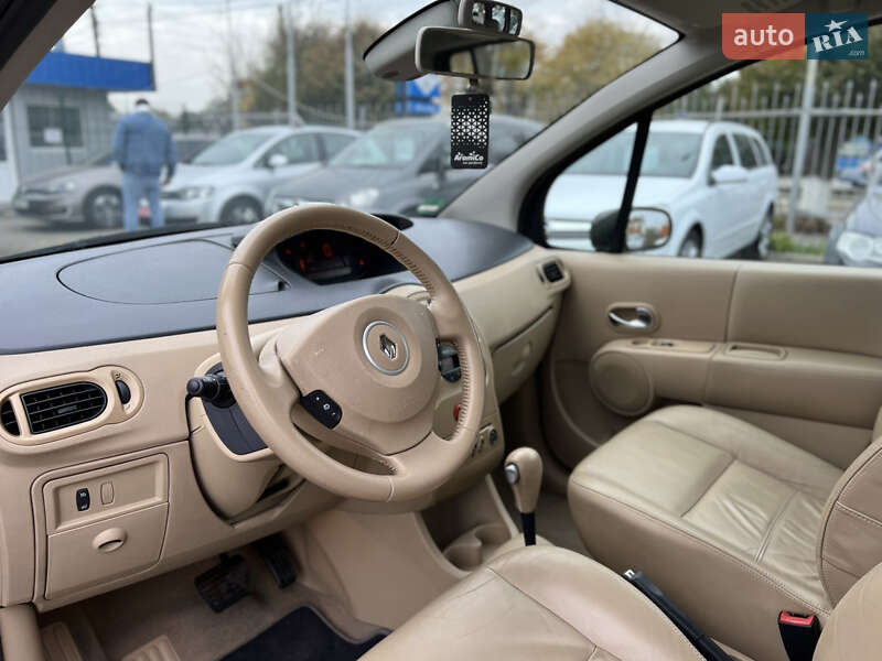 Хэтчбек Renault Modus 2006 в Староконстантинове