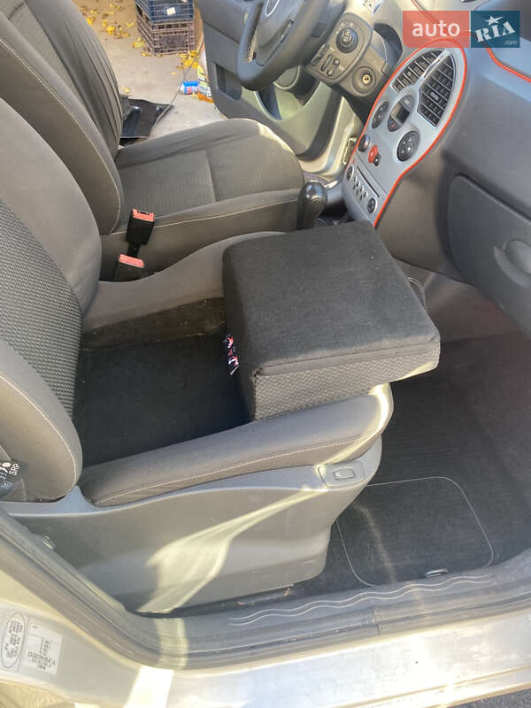 Хэтчбек Renault Modus 2011 в Виннице