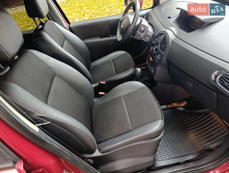 Хэтчбек Renault Modus 2009 в Полтаве фото 18 Хэтчбек Renault Modus 2009 в Полтаве