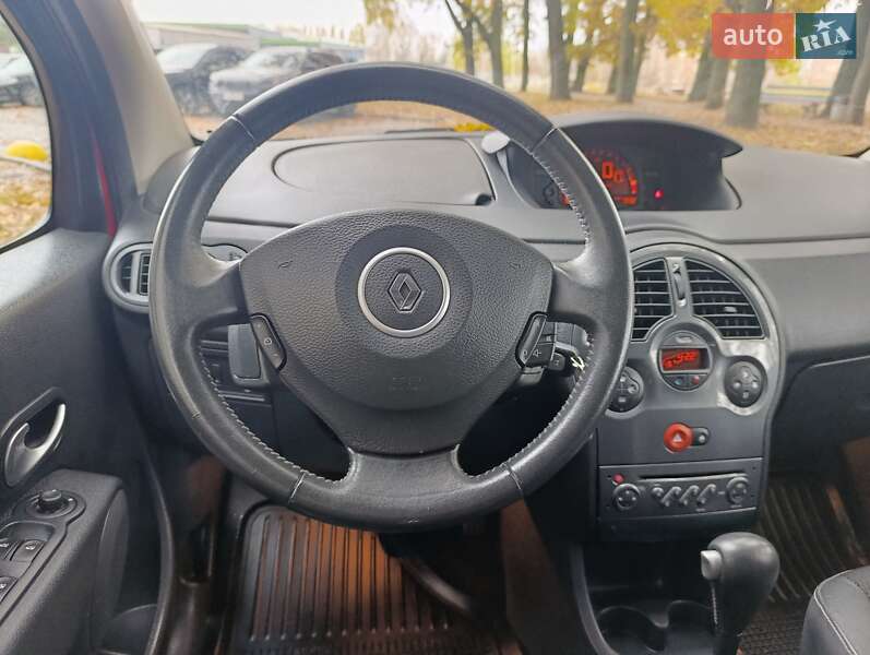 Хэтчбек Renault Modus 2009 в Полтаве фото 32 Хэтчбек Renault Modus 2009 в Полтаве