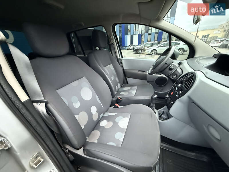 Хетчбек Renault Modus 2009 в Рівному