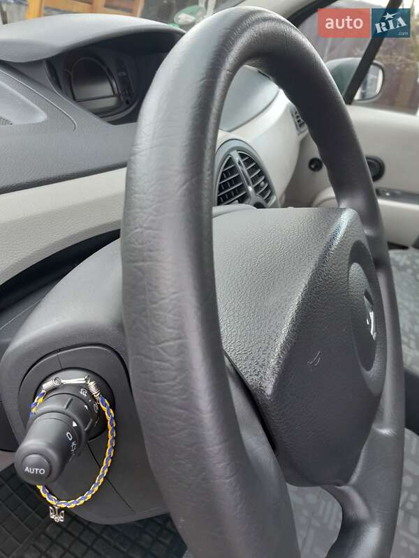 Хетчбек Renault Modus 2006 в Житомирі фото 19 Хетчбек Renault Modus 2006 в Житомирі