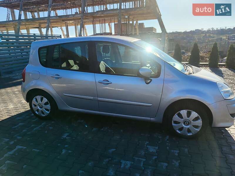 Хетчбек Renault Modus 2012 в Чернівцях фото 6 Хетчбек Renault Modus 2012 в Чернівцях