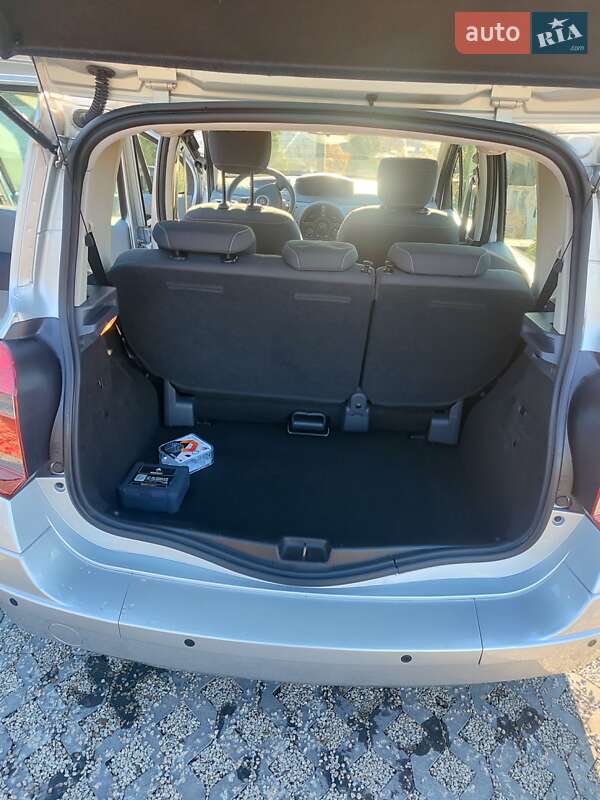 Хетчбек Renault Modus 2012 в Чернівцях фото 12 Хетчбек Renault Modus 2012 в Чернівцях