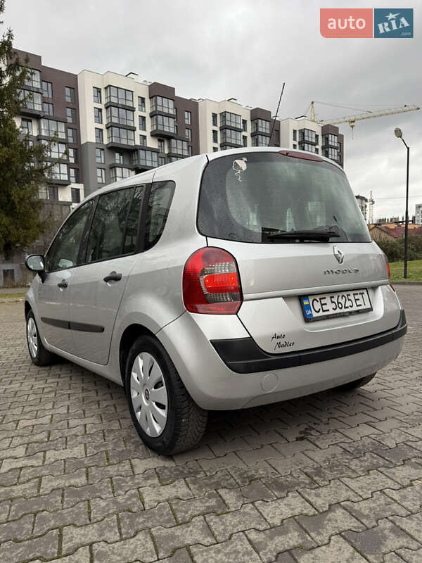 Хэтчбек Renault Modus 2008 в Черновцах