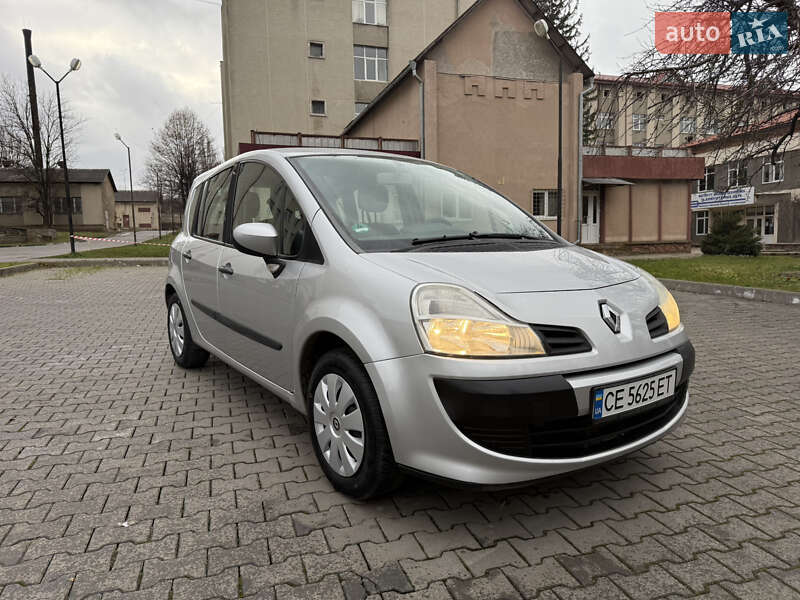Хэтчбек Renault Modus 2008 в Черновцах