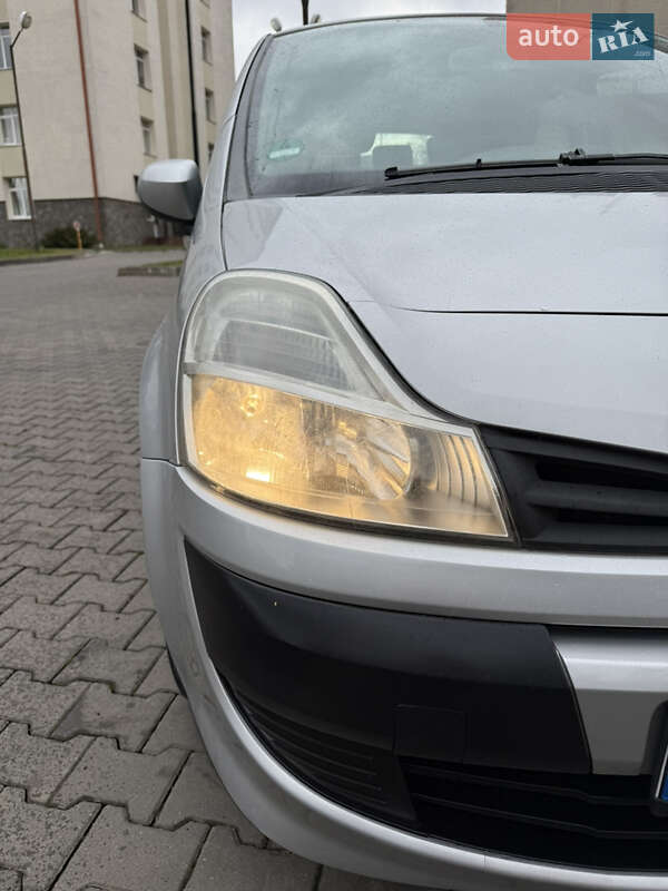 Хэтчбек Renault Modus 2008 в Черновцах
