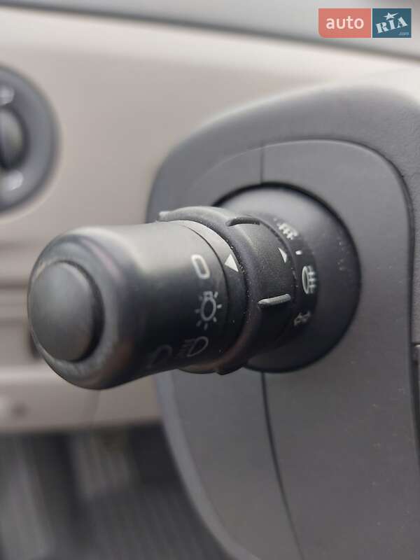 Хетчбек Renault Modus 2004 в Львові