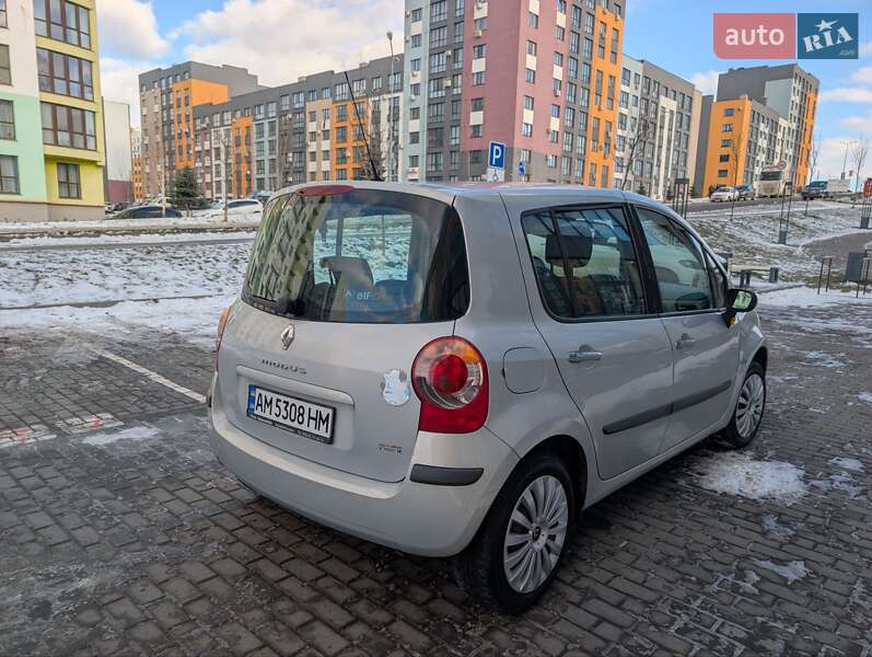 Хэтчбек Renault Modus 2005 в Здолбунове