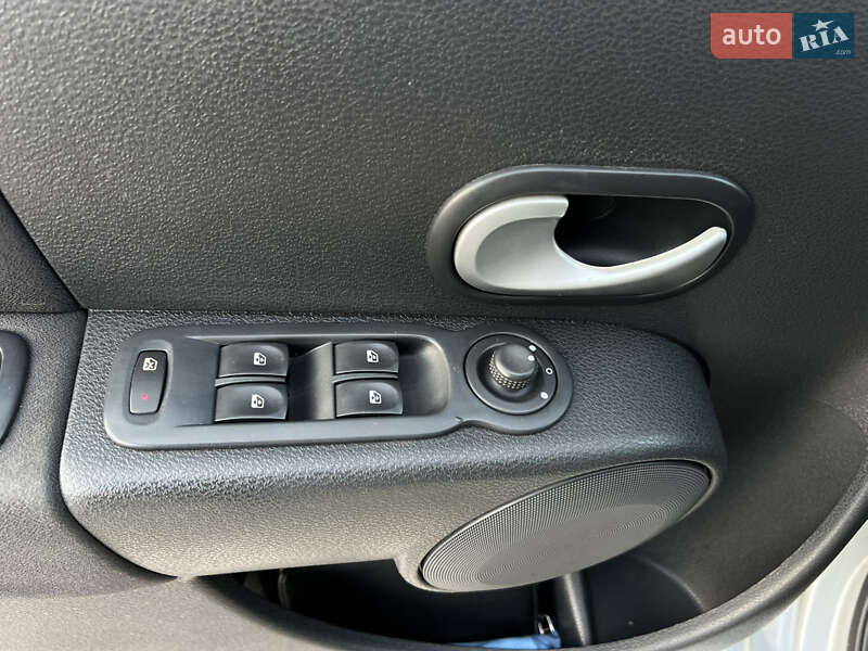 Хэтчбек Renault Modus 2008 в Ровно фото 6 Хэтчбек Renault Modus 2008 в Ровно